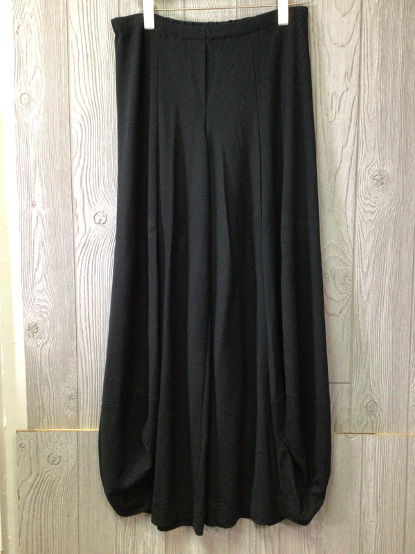 Alembika Pants Size 6 New