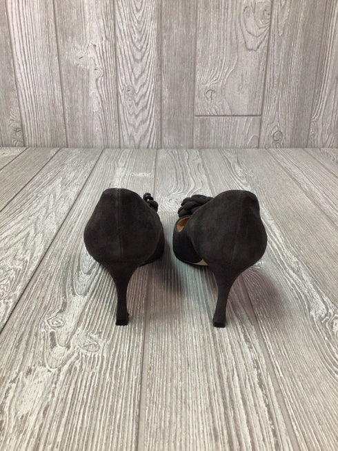 Manolo Blahnik Size 8.5 Pumps