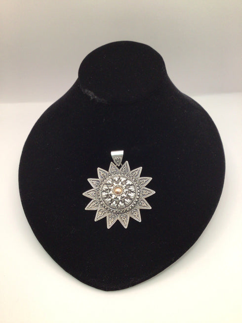 Merav Sterling & 18k sunflower Pendant