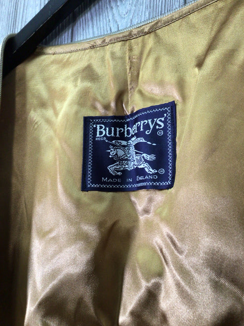 Burberry Vintage Wool Plaid Zip Out lining