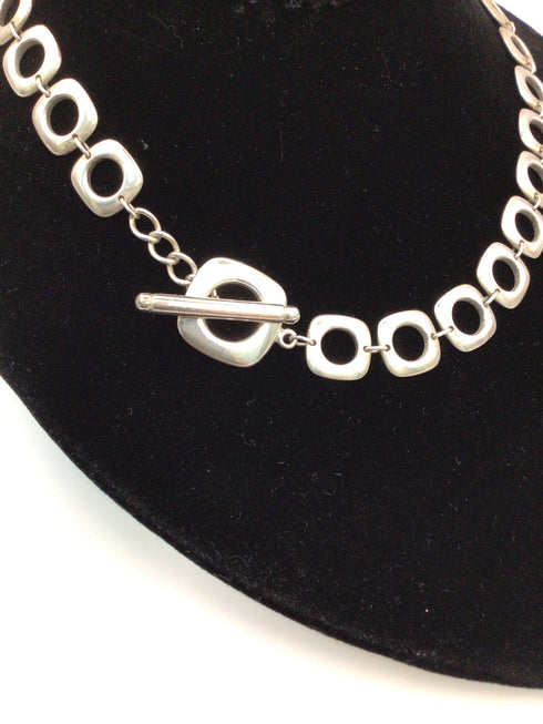 Tiffany & Co. Silver square cushion Link Necklace Estate Pre-owned