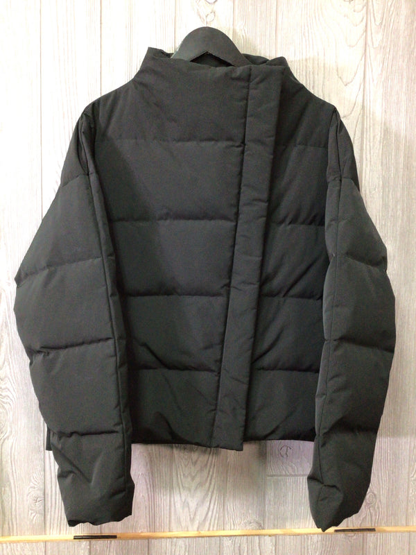 Theory Asymetric Puffer Jacket Size Large