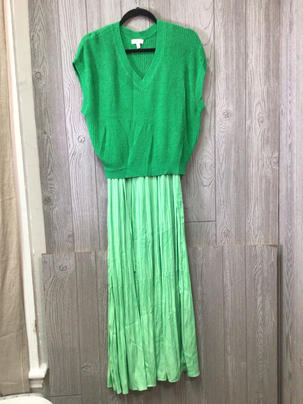 current air Dress + sweater set Size Large