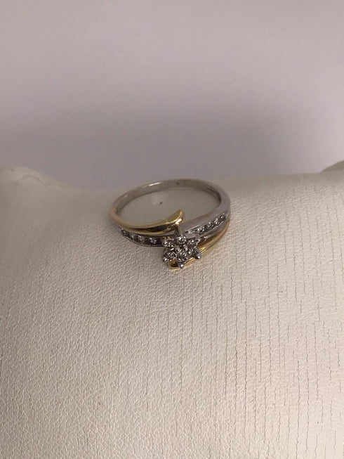 10k Gold Diamond Ring Estate