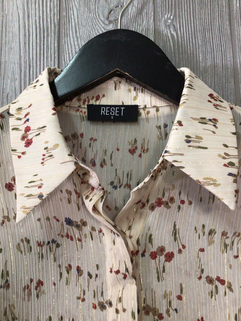 reset Blouse Size Small