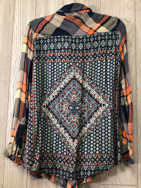 Tolani Collection Flannel Shirt Size Medium