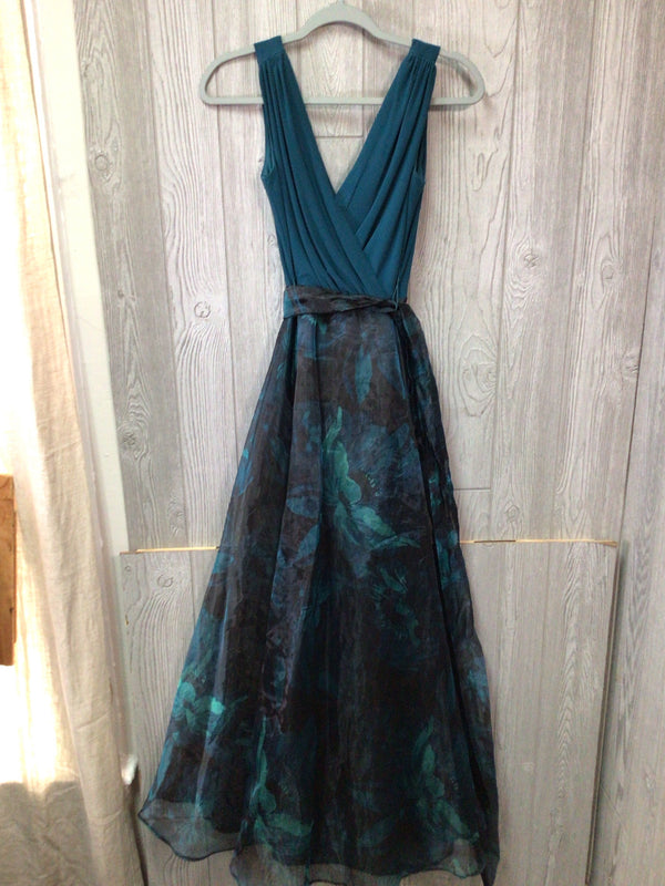 Eliza J Sleeveless Tie waist Floral Chiffon Ball Gown Size 10