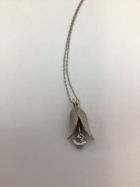 White Gold Bell Flower Pendant Vintage Necklace