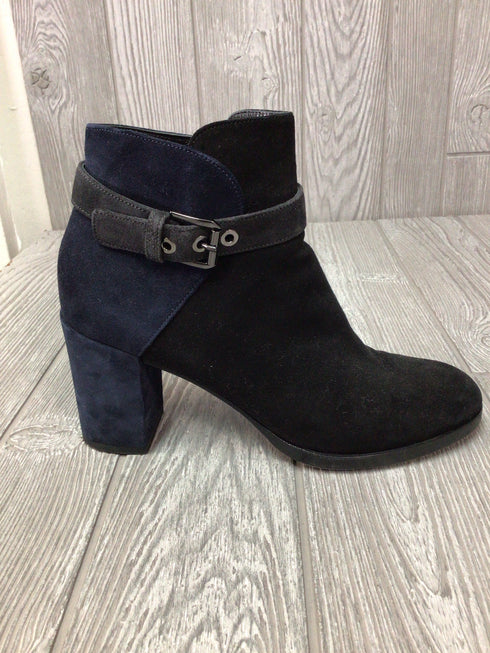 Aquatalia Boots ankle suede heel Size 8 pre-owned