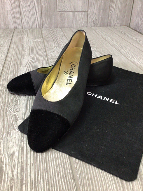 Chanel Cap-toe Flats Size 36.5