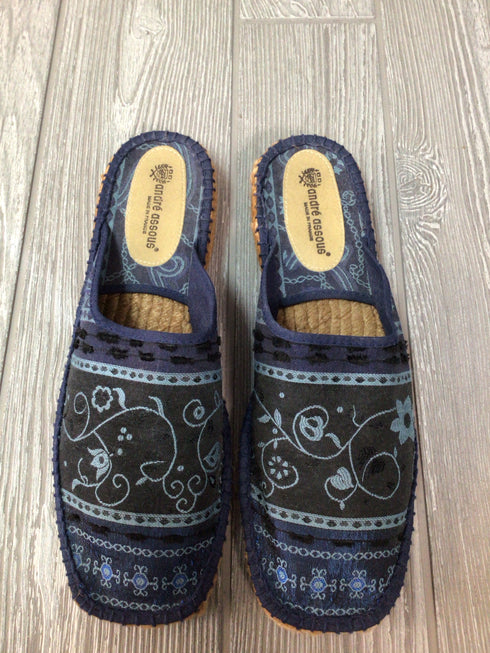 Andre Assous Mules Size 9.5