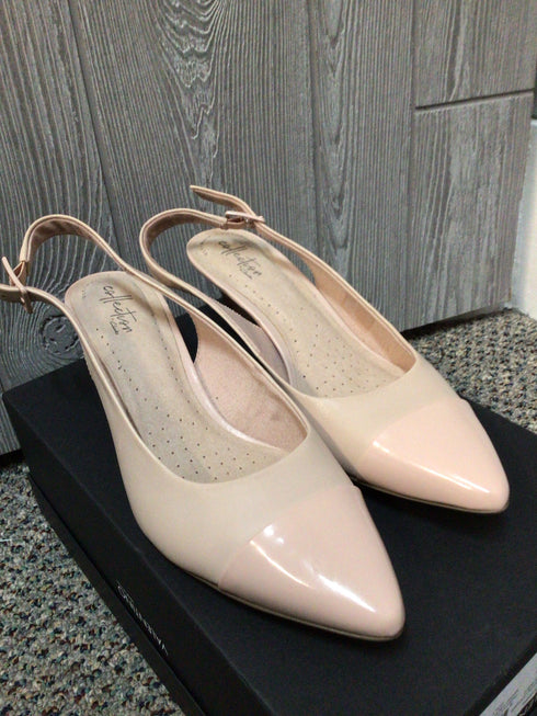 Clarks Slingbacks Size 9