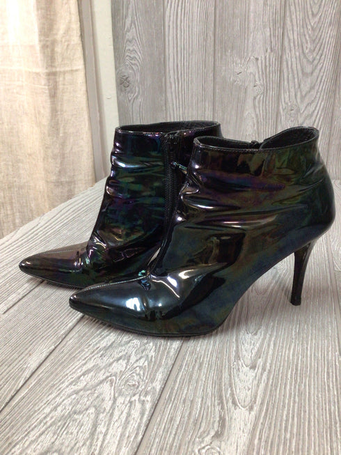 Stuart Weitzman Iridescent Patent Leather Booties Size 7.5