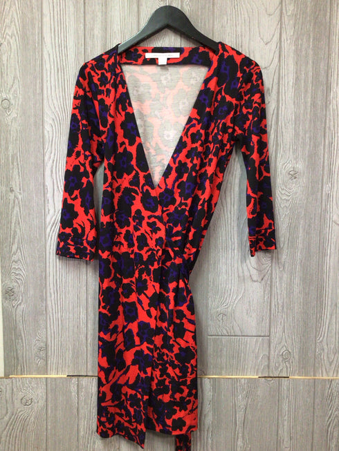 Diane von Furstenberg silk wrap Dress Size 4