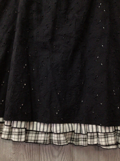 Neesh Skirt Eyelet Size Small