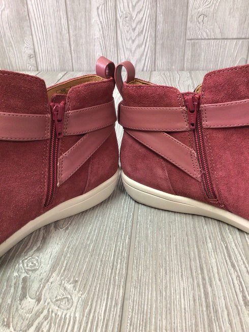 Vionic Boots Size 9W