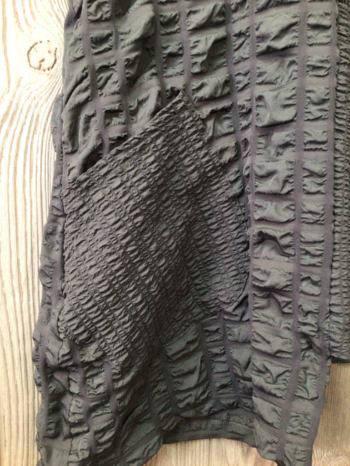 Niche Top Asymetric Pucker Size Medium