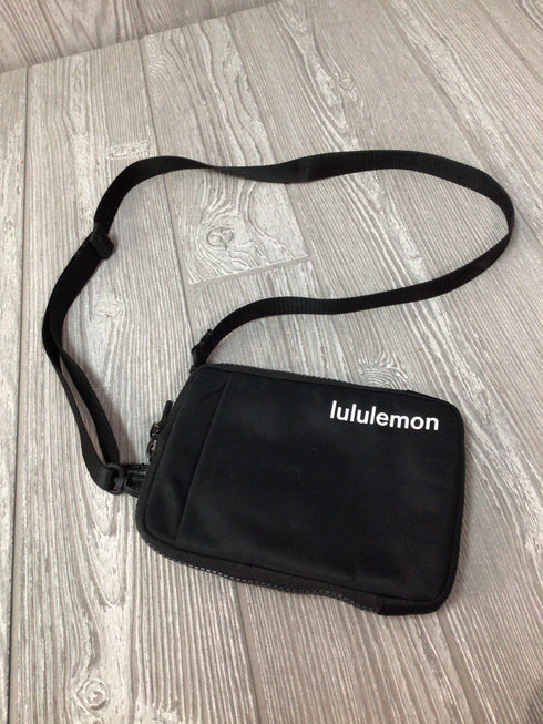 lululemon Crossbody convertible belt bag