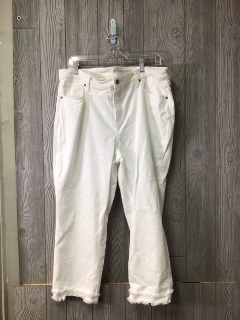 Chico's Jeans White Denim frayed Crop Size 16