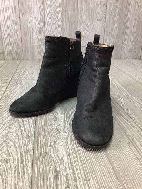 Caslon Ankle Boots Size 8