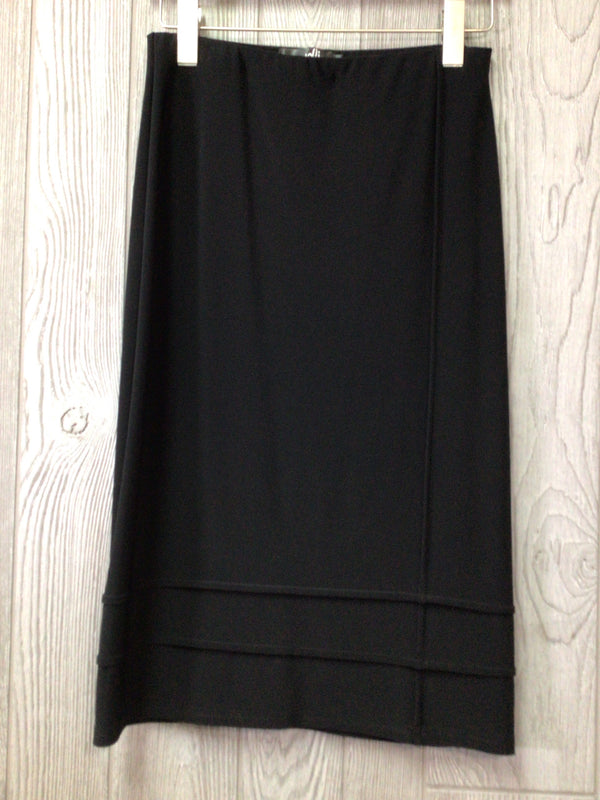 Sympli Skirt Size 6