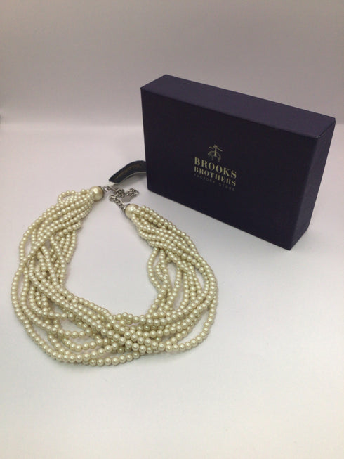 Brooks Brothers Cream Faux Pearl Necklace New