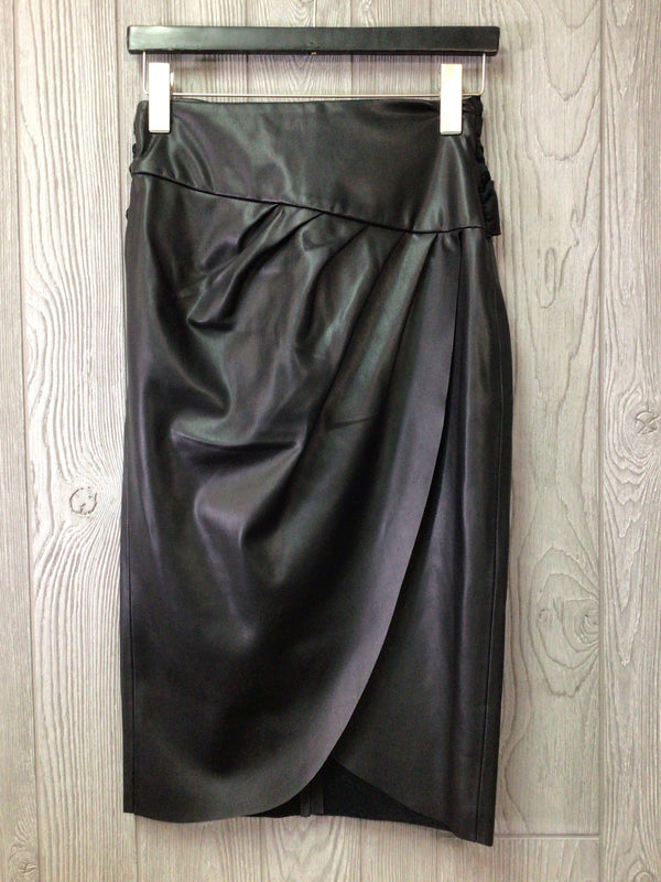 Zara Skirt Faux-leather Size X-Small
