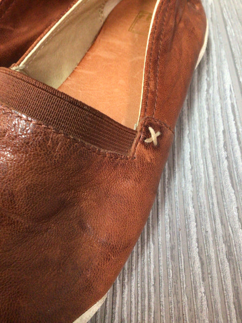 Frye Leather Flats Size 6.5