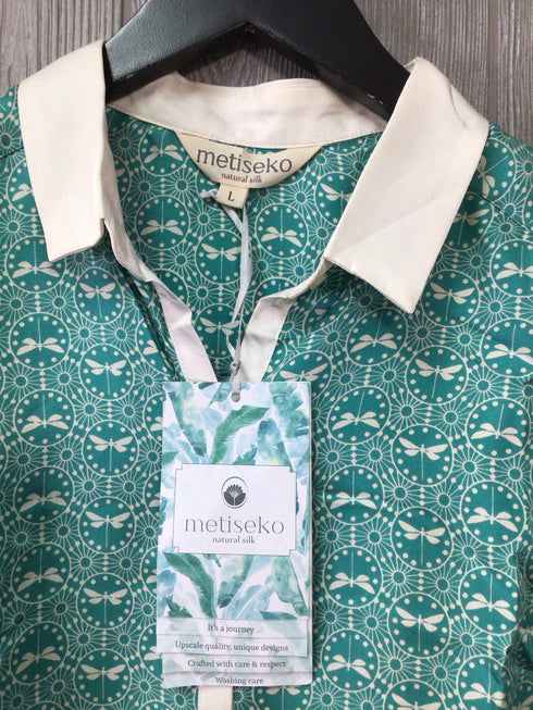 metiseko silk print Top Size Large New