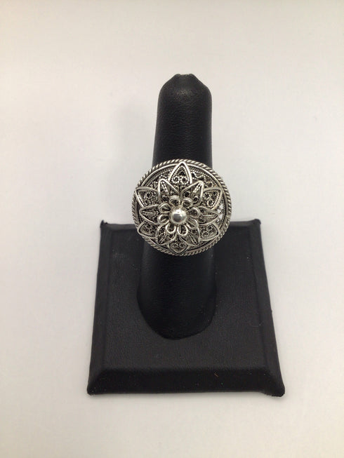 Silver Filigree Flower Ring sz 7