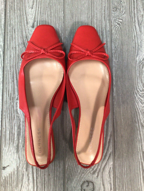 Berness Natasha Dainty Bow Slingbacks Size 10