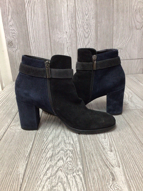 Aquatalia Boots ankle suede heel Size 8 pre-owned