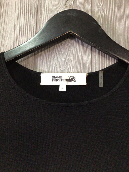 Diane von Furstenberg Knit Top Size Petite