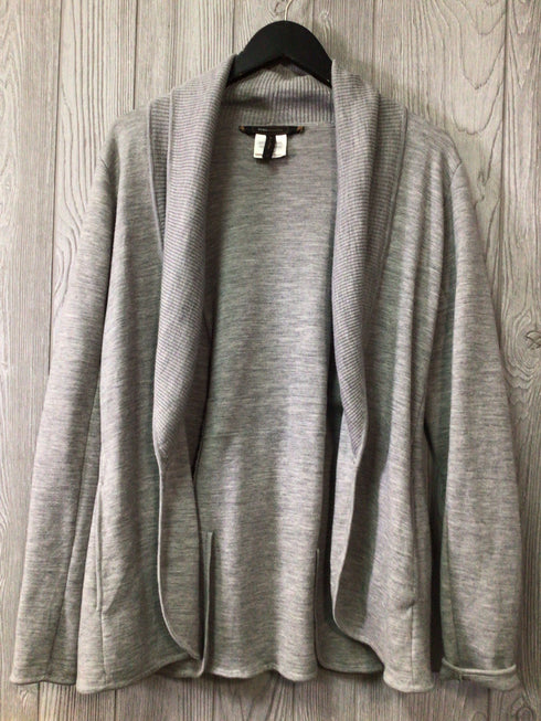 BCBG merino Cardigan Size Small
