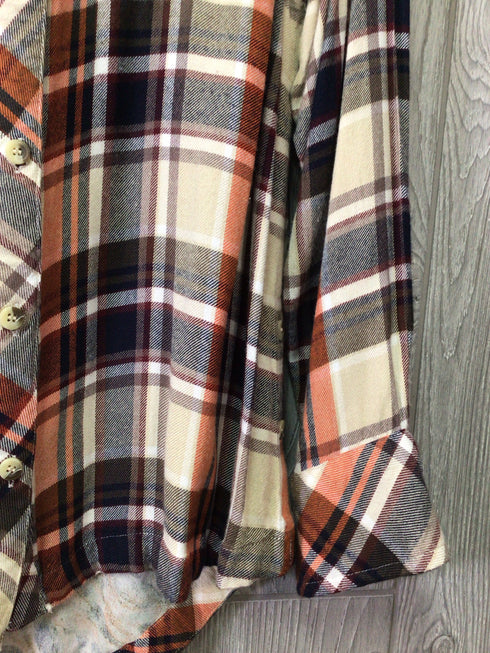 Tolani Collection Flannel Shirt Size Medium