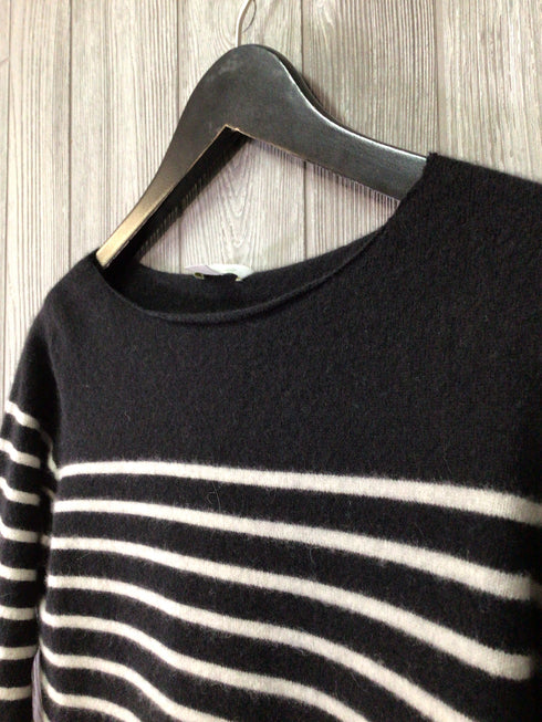 Garnet Hill Cashmere Sweater Size Medium