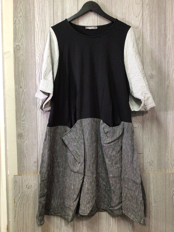 Alembika Dress Size X-Small