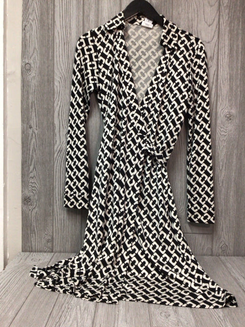 Diane von Furstenberg Silk Wrap Dress Size 4